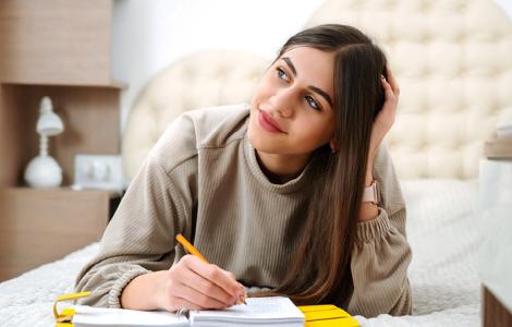 קורס כתיבה יוצרת