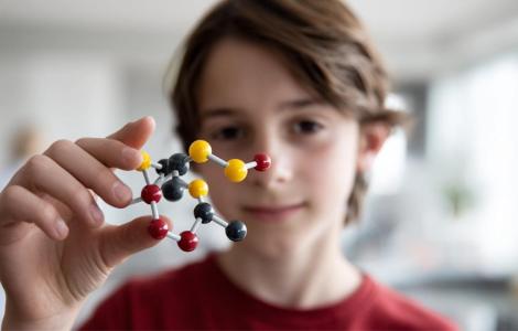 סיור במוזיאון ע"ש פטר לאמנות ומדעי הננו